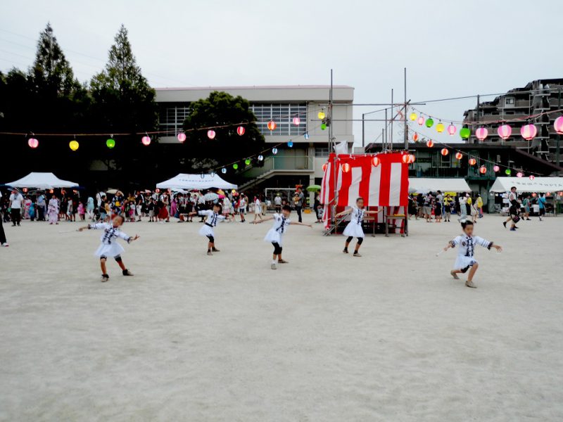 バトントワリングの出し物