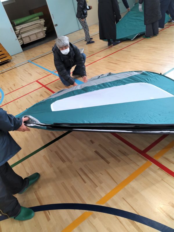 簡易テント組み立て訓練