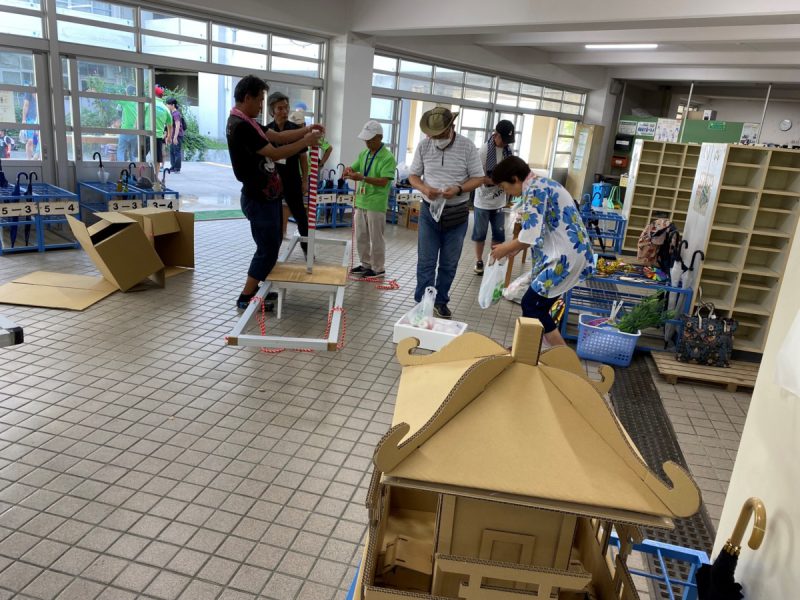 みこし作製スタッフ