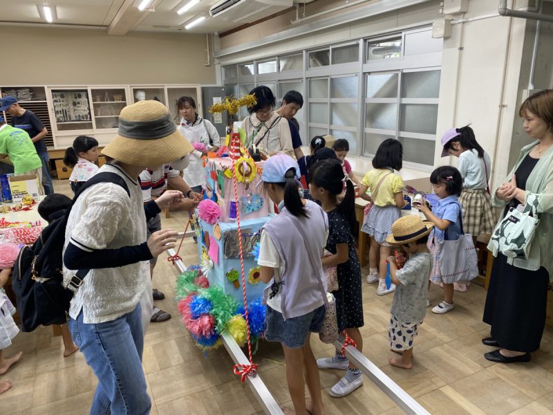 子どもみこし作製中